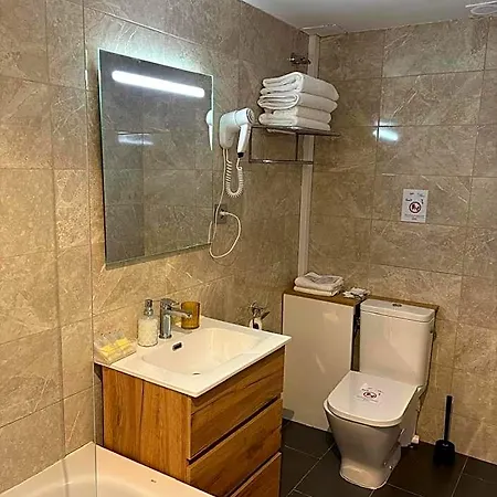 Ginebra Hotel